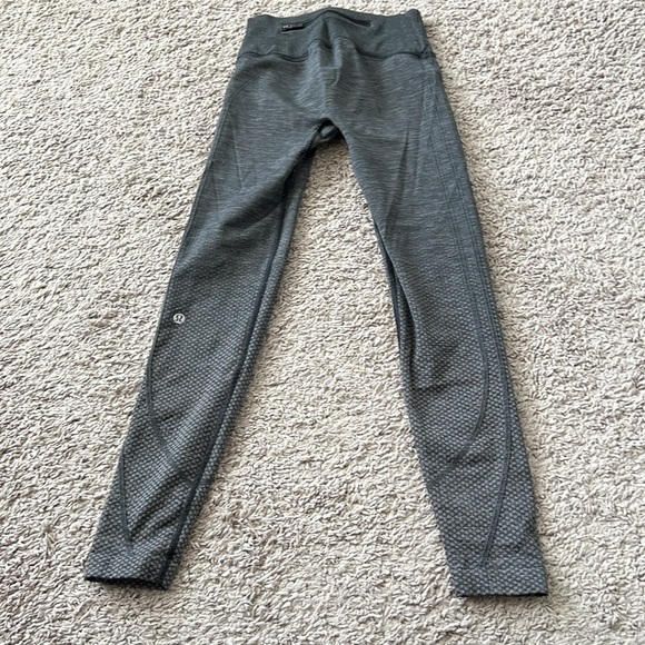 Lululemon Grey Compression Wunder Under Leggings - Picture 4 of 11